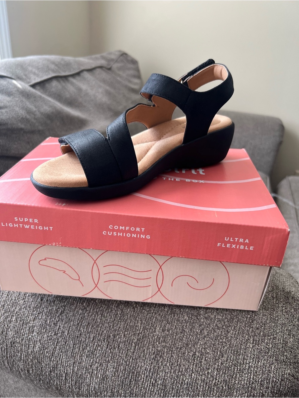 Easy Spirit Black Wedge Sandal with Cushioned Insole